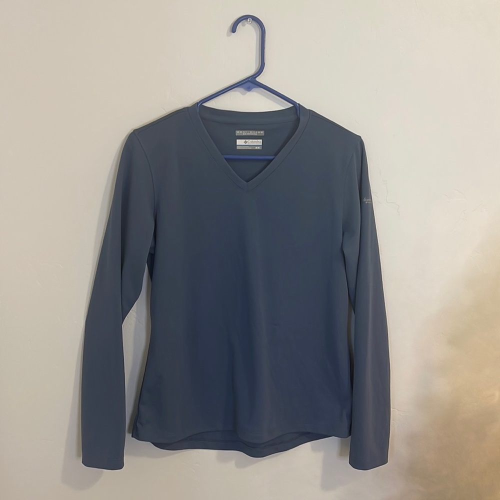 Columbia activewear women shirt.